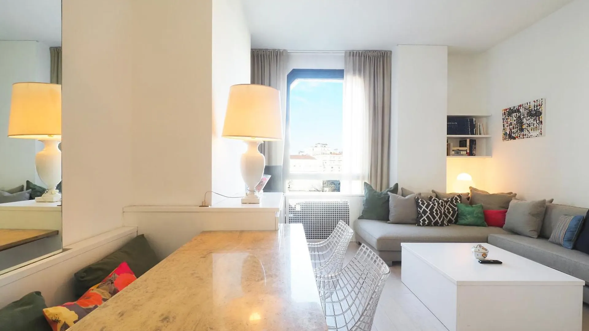 Duomo Luxury Apartment X Milan
