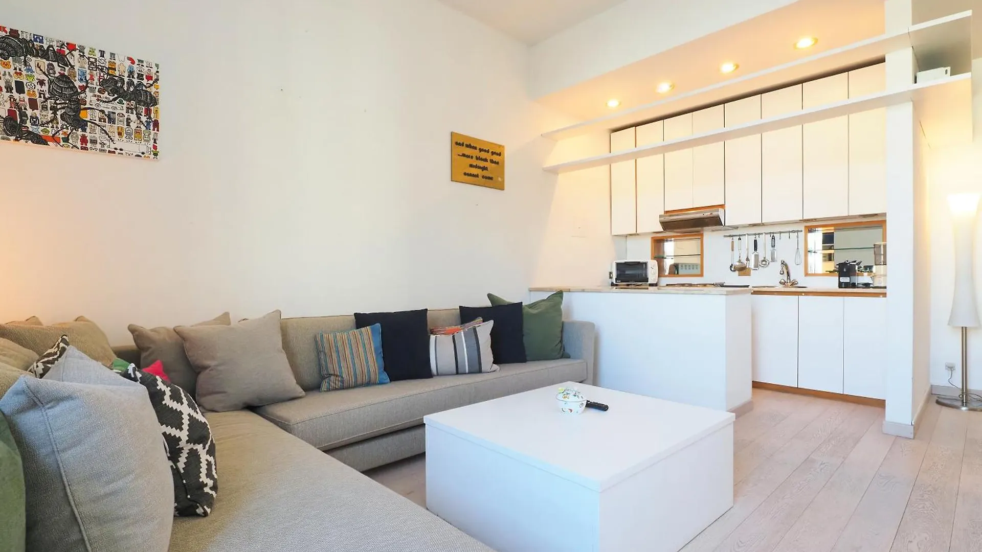 Duomo Luxury Apartment X Milan